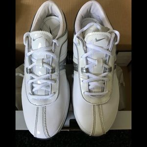 Nike Women’s golf shoes New